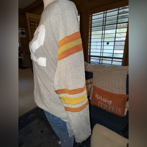 ‼️WE THE FREE by Free People “62” Retro Varsity Long Sleeve Top - SIZE SMALL 👀👀👀 - Picture 5 of 10